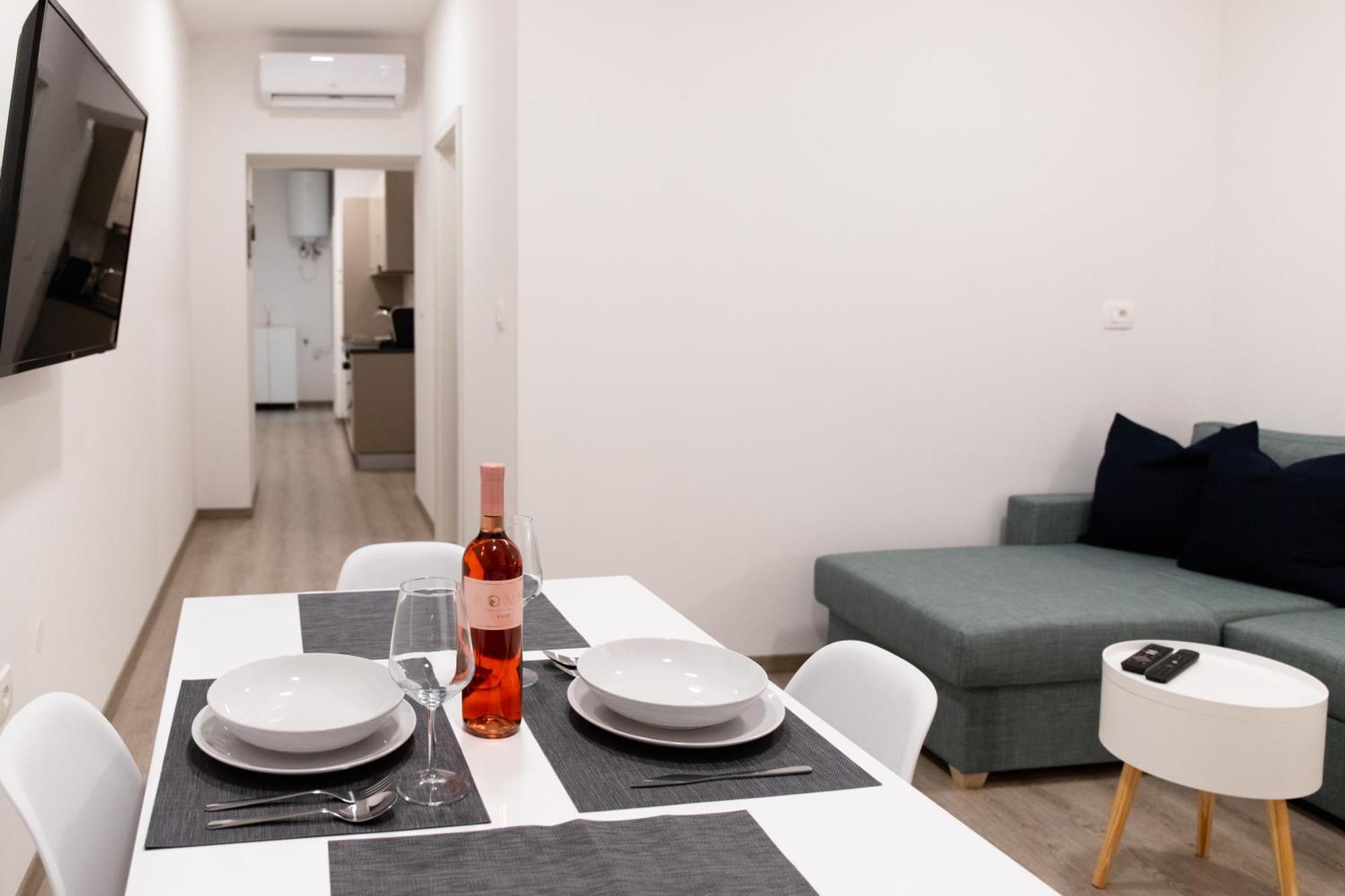 Oliver Street Apartment Випава Экстерьер фото