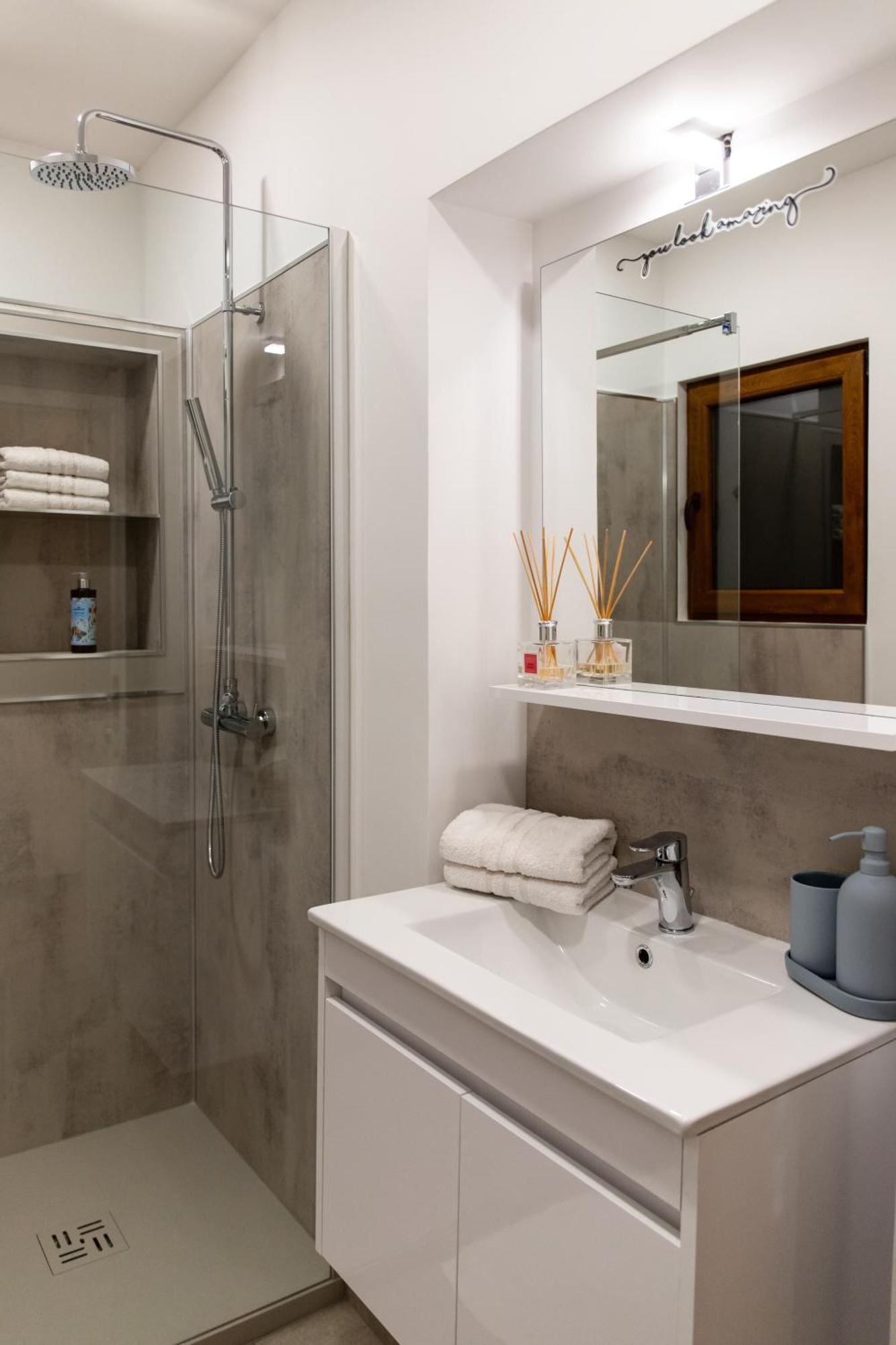 Oliver Street Apartment Випава Экстерьер фото